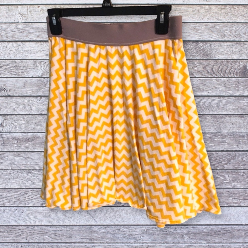 Yellow & white chevron skirt 12 / 14